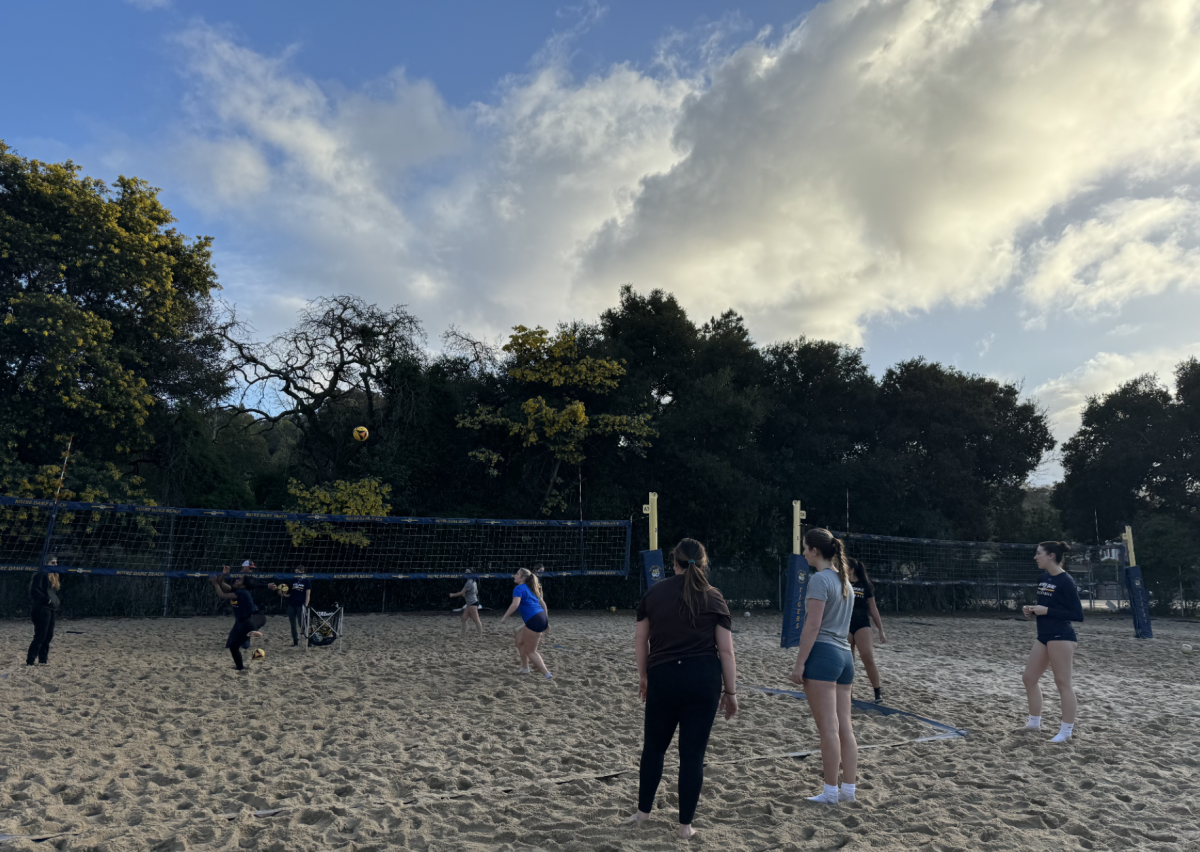 Student-athletes practice at the NDB courts
during beach volleyball’s recent tryouts.